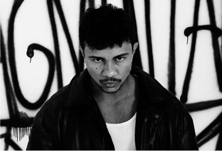 O rapper Xamã anuncia o adiamento de seu show gratuito de lançamento de turnê, por conta da situação social no Rio de Janeiro.