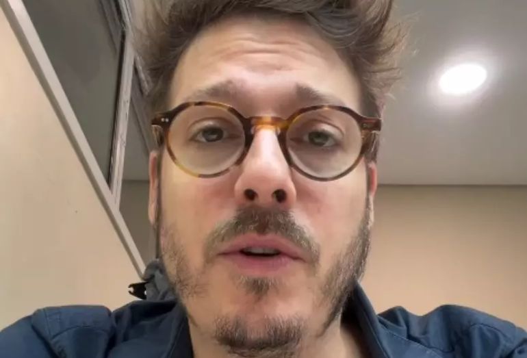 Fábio Porchat cancela shows após acidente que atingiu a plateia