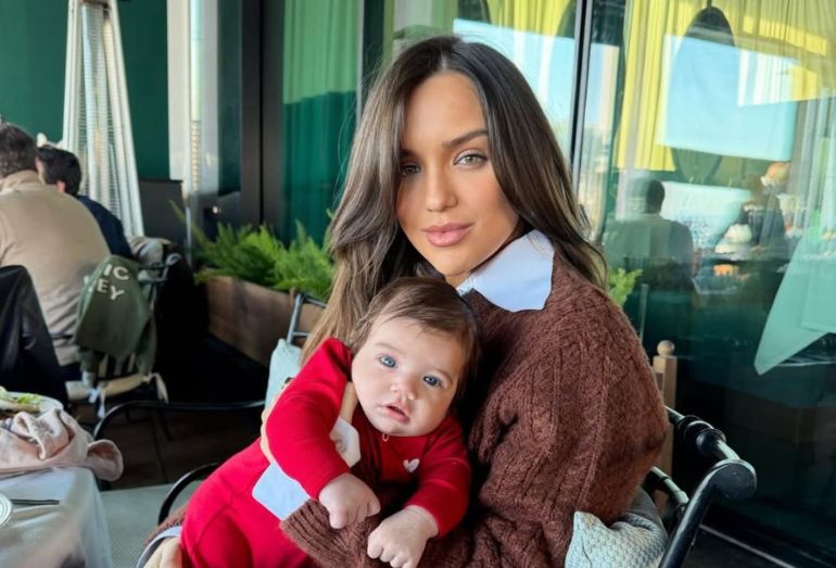Rafa Kalimann faz relato sobre amamentação da filha com Nattan: “Fiz de tudo”