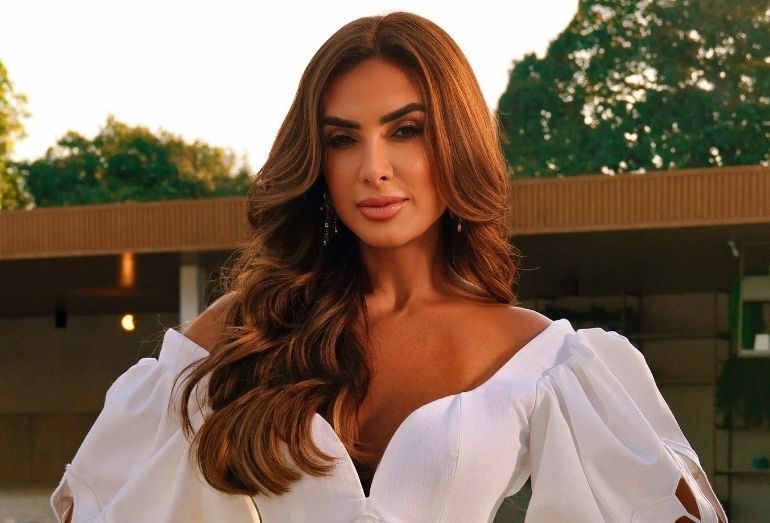 Nicole Bahls não será mais enredo de escola de samba e se pronuncia